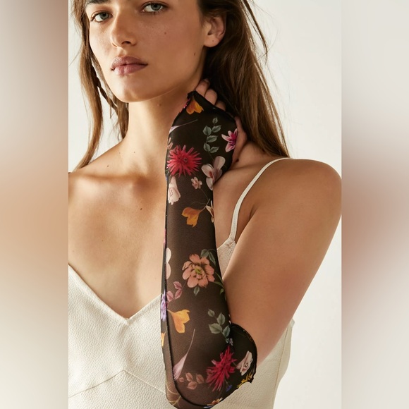 New🌟Free People Like a charm sheer gloves - Picture 1 of 3